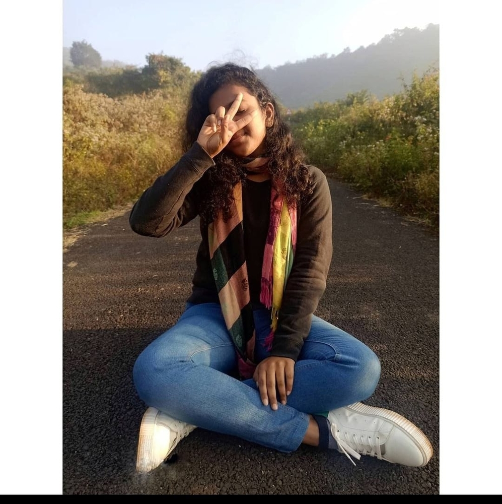 Meet your Posher, Dhavani